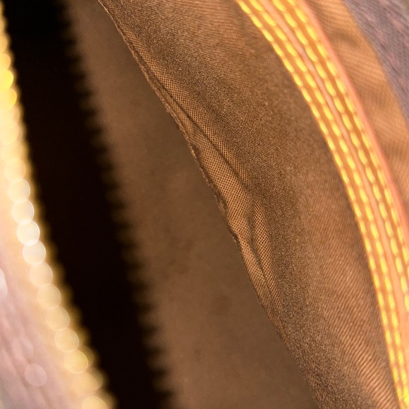 Louis Vuitton Speedy 30 Hand Bag - Picture 3 of 9